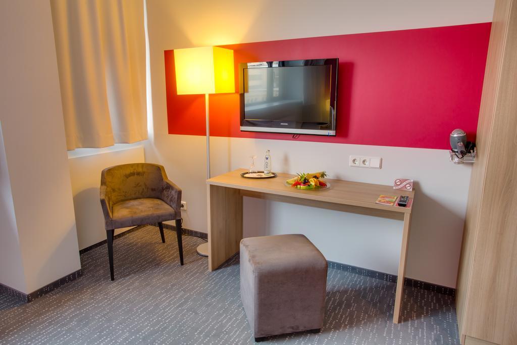 Biendo Hotel Κέμνιτς Δωμάτιο φωτογραφία